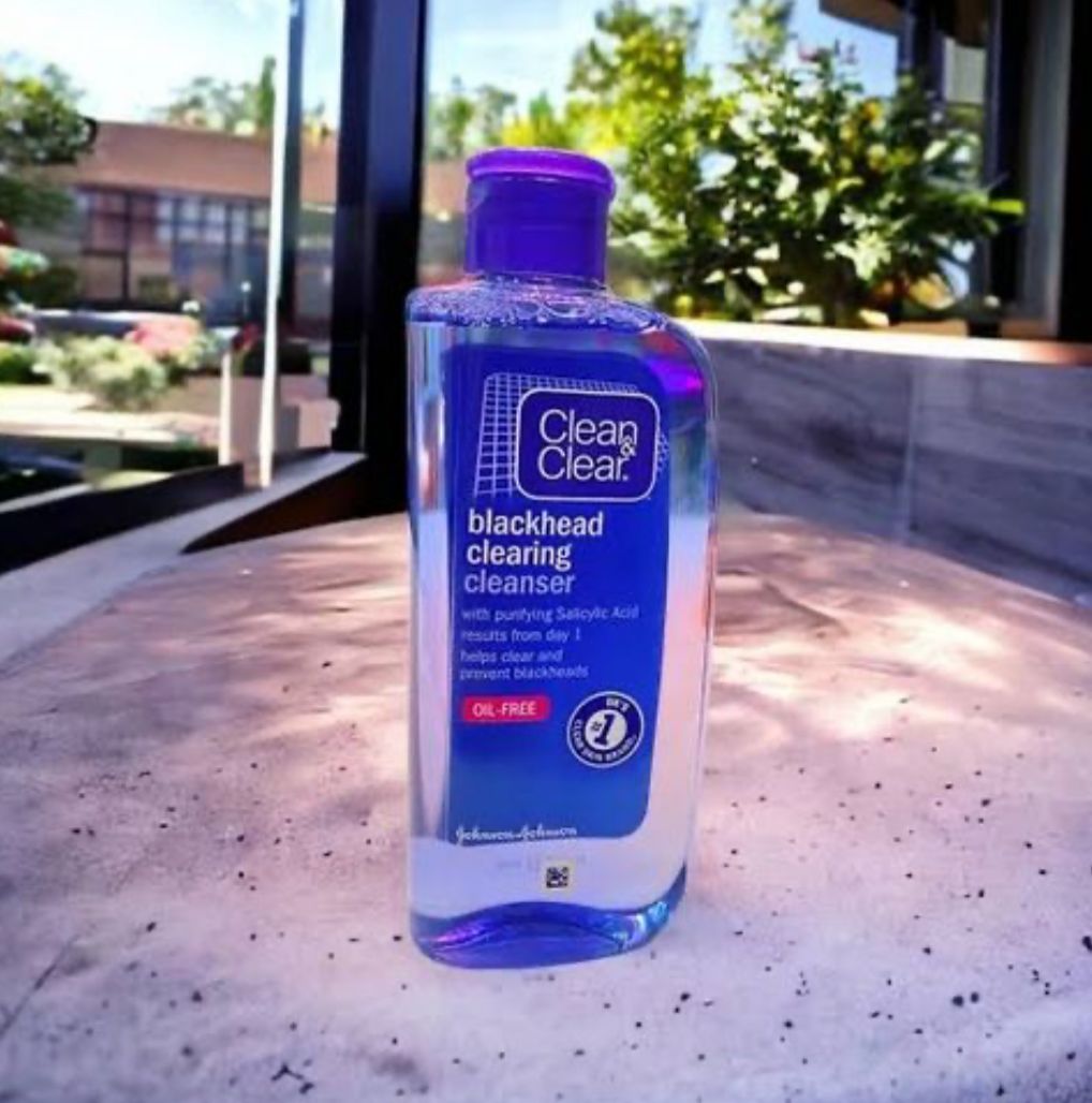 Clean & Clear Blackhead Clearing Cleanser